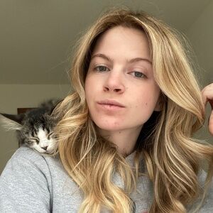 Meet your Posher, Emma